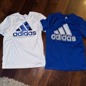 Boys adidas Short Sleeve Logo Tees in White and Royal Blue size 14/16